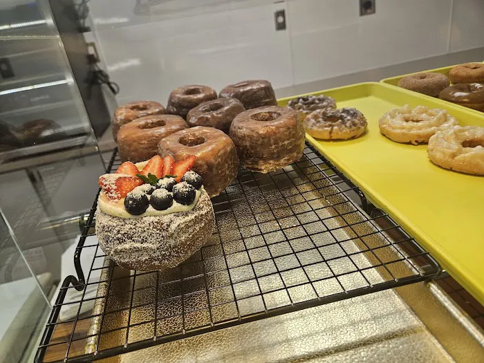 Plaza Donuts Picture 10