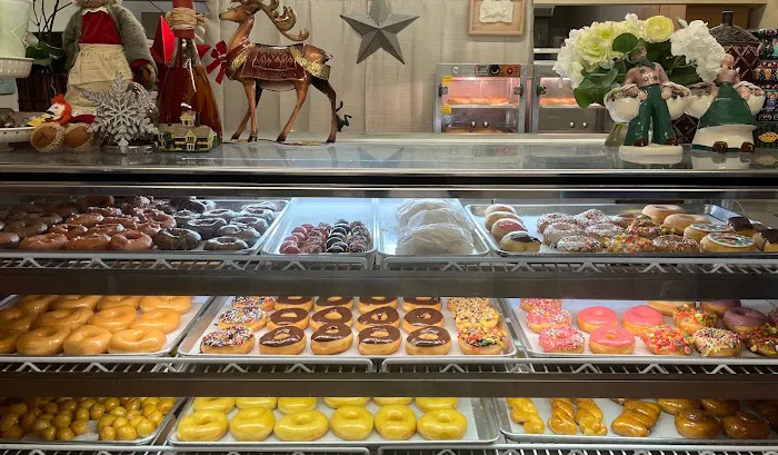 Corner Donuts Picture 4