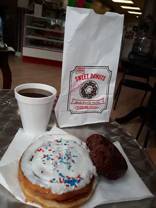 Donut Palace Picture 8
