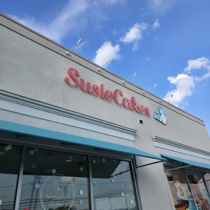 SusieCakes - Hillside Village Picture 8