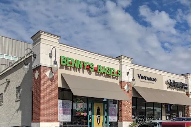 Benny's Lakewood