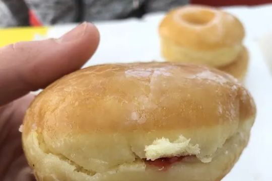 USA Donuts & Croissants