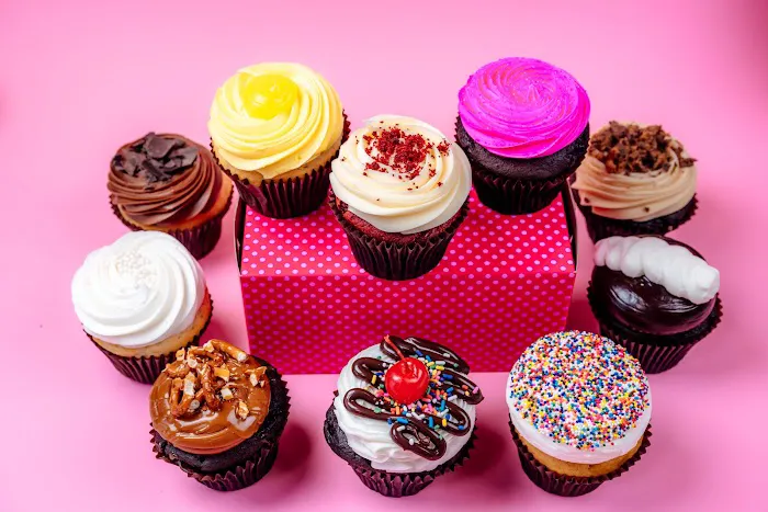 Smallcakes Cupcakery & Creamery Garland Picture 8