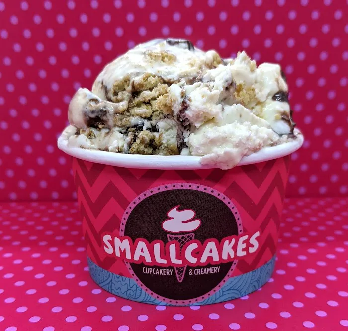 Smallcakes Cupcakery & Creamery Garland Picture 4