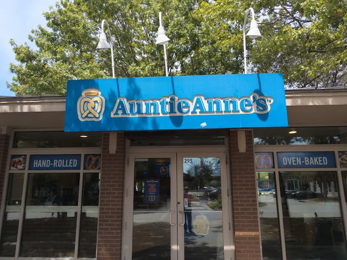 Auntie Anne's Picture 3