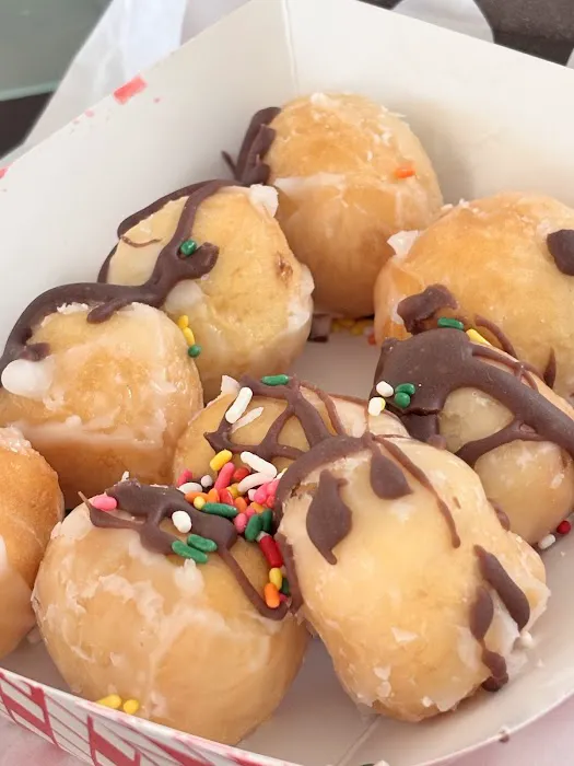 DR DONUTS Picture 9