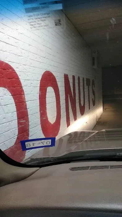 Donut Plaza Picture 8