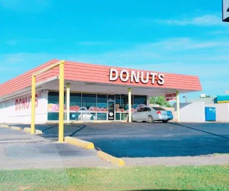 Donut Plaza