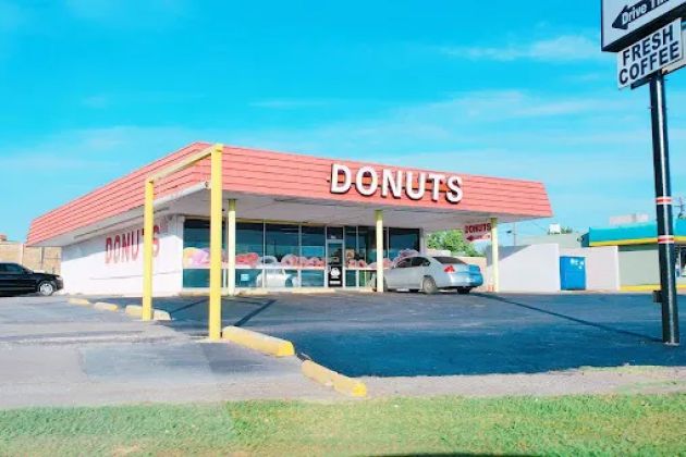 Donut Plaza