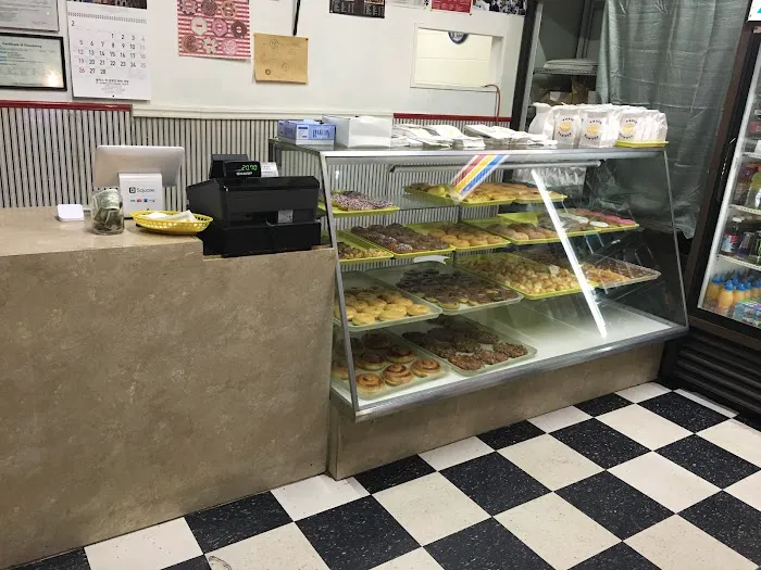 Lake Highland Donuts Picture 3