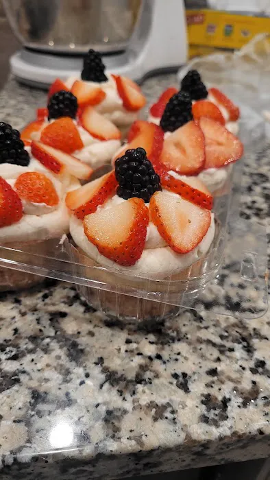 Laynie Ann's Bakery & Co Picture 4
