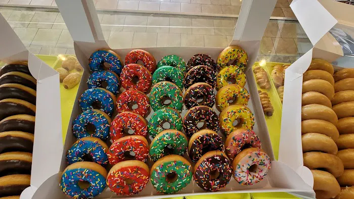 Holey Boba & Donuts Picture 1