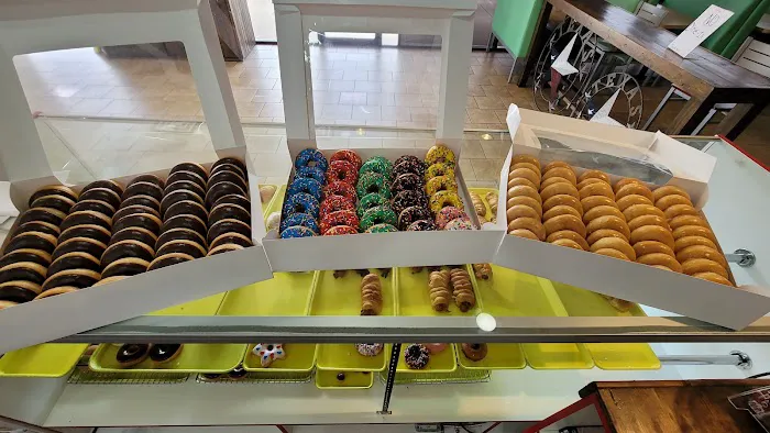 Holey Boba & Donuts Picture 8
