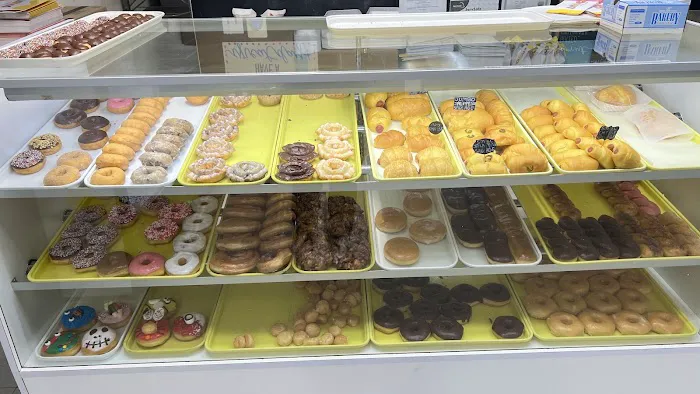 Donut Plaza Plus Picture 8