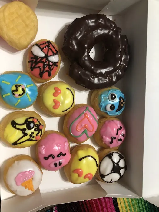 Donut Plaza Plus Picture 3