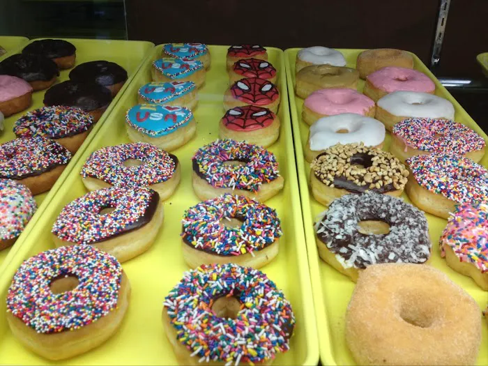 Donut Plaza Plus Picture 7