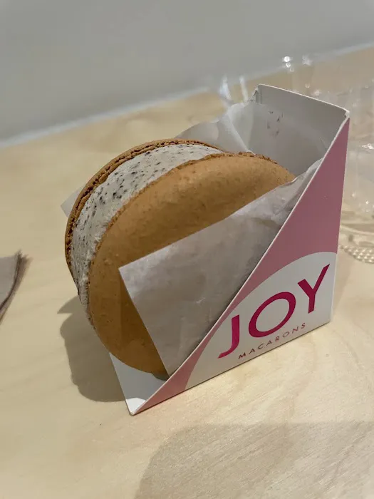JOY Macarons Picture 4