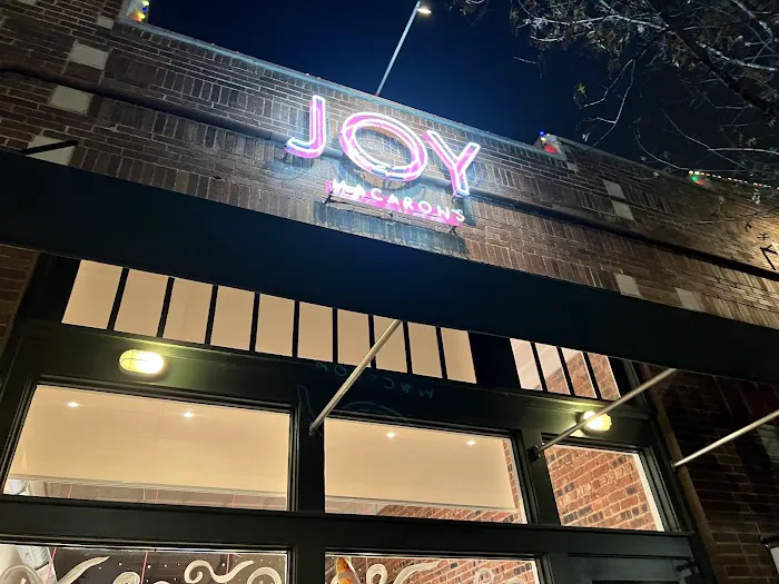 JOY Macarons Picture 2