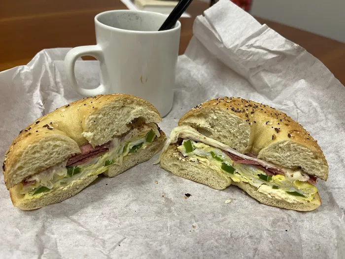 Moudi’s (Bagels, Deli, and Mediterranean) Picture 1
