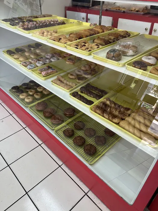 Lakewood Donut Picture 9