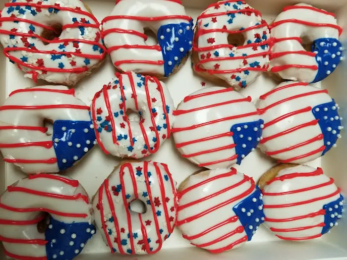 Lakewood Donut Picture 10