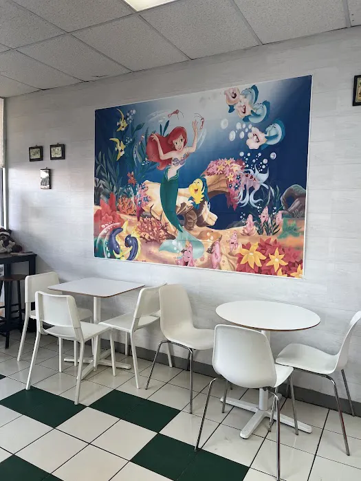 Lakewood Donut Picture 7