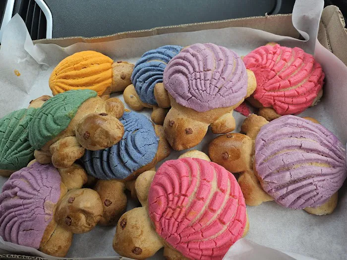 Gracielas Bakery Picture 7