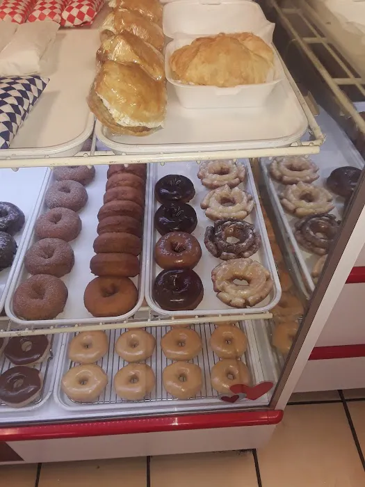 Donut Palace Picture 9