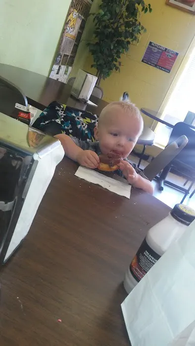 Vaughn's Donuts & Bakery Picture 6