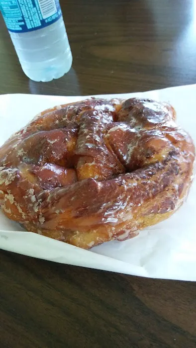 Vaughn's Donuts & Bakery Picture 3