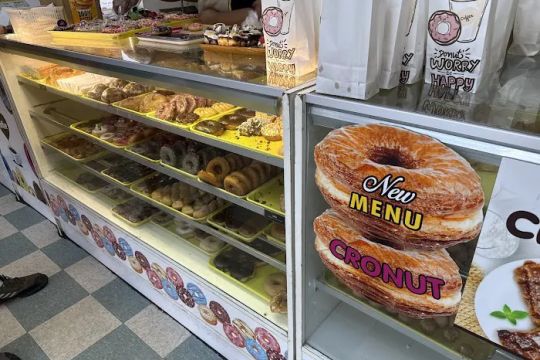 Supreme Donuts
