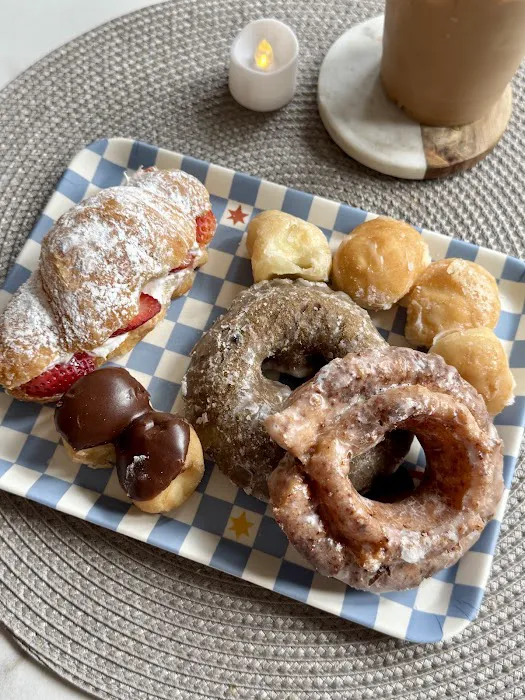 Supreme Donuts Picture 8