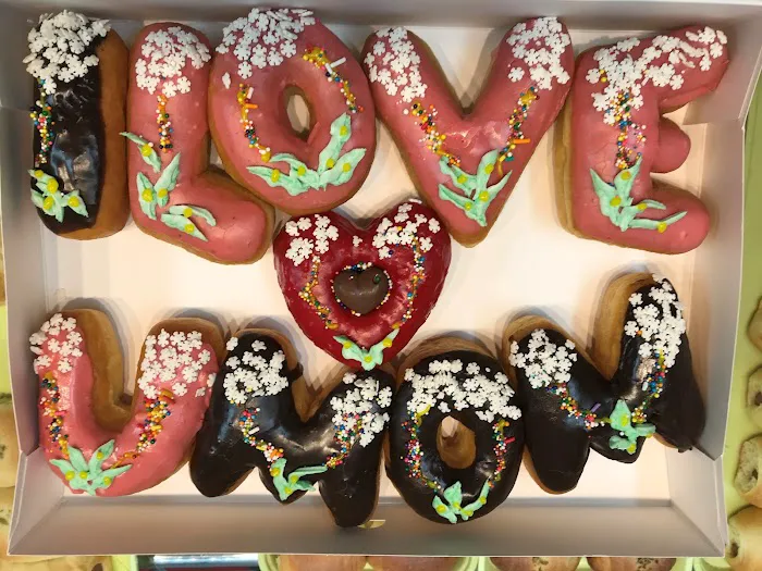 Wowdy Donuts Picture 7