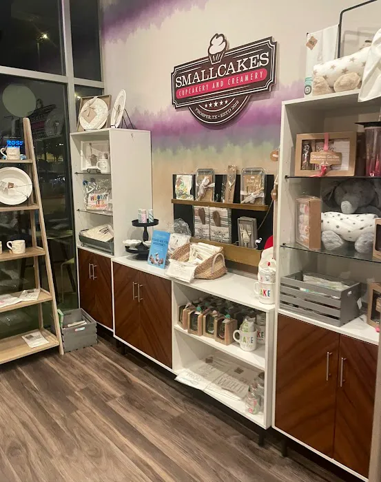 Smallcakes Cupcakery & Creamery Prosper Picture 8