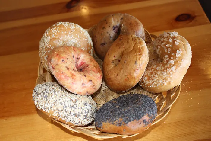 Benny's Bagels Picture 6