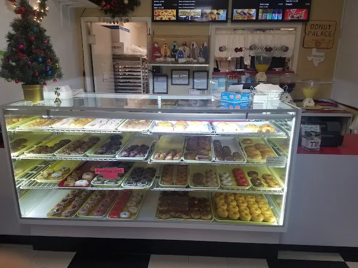 Donut Palace Picture 5