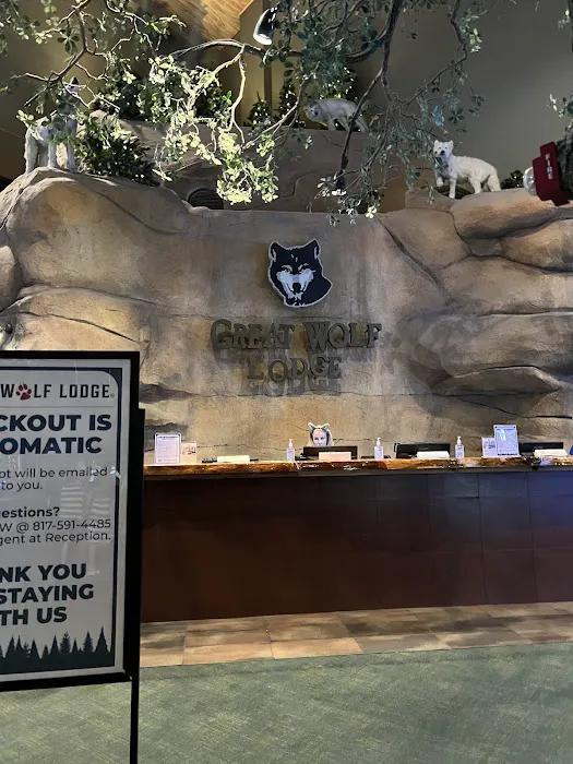 Bear Paw Sweets & Eats at Great Wolf Lodge Picture 7