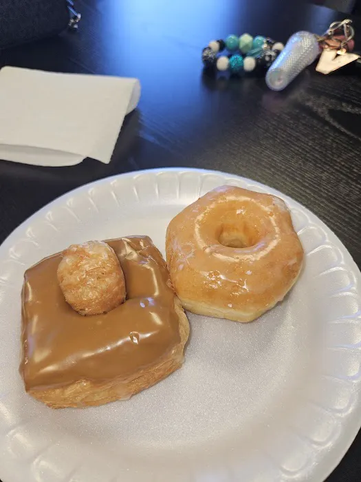Dv's Donuts Picture 3