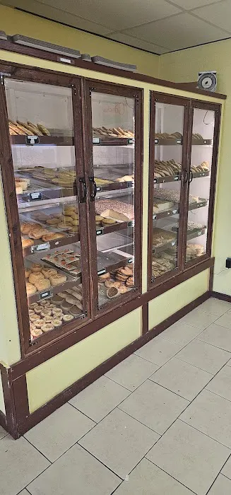 Panaderia Celaya 2 - Bakery Picture 4