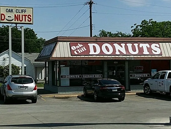 Oak Cliff Donuts Picture 5