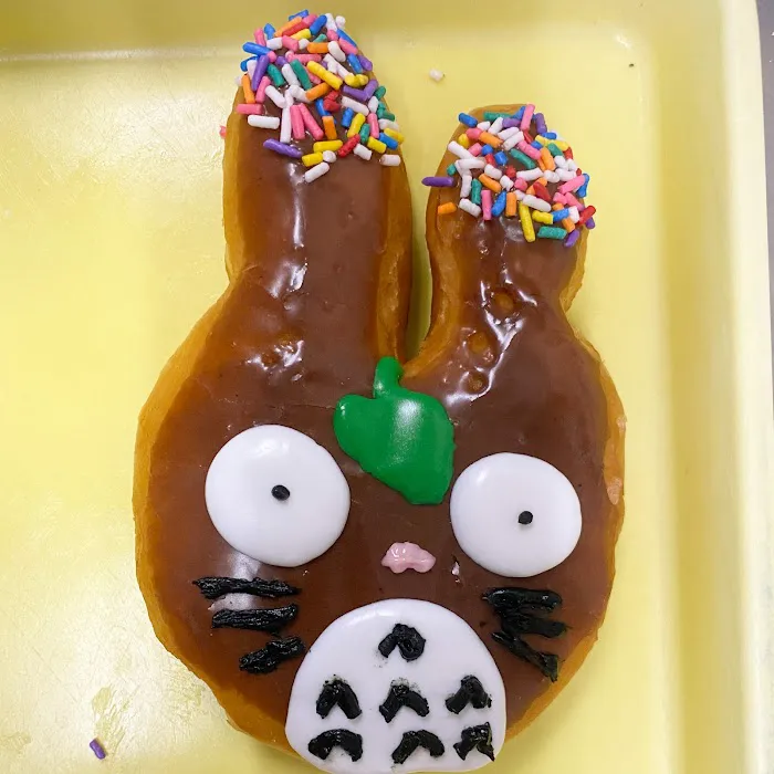 Delightful Donut Shop Picture 3