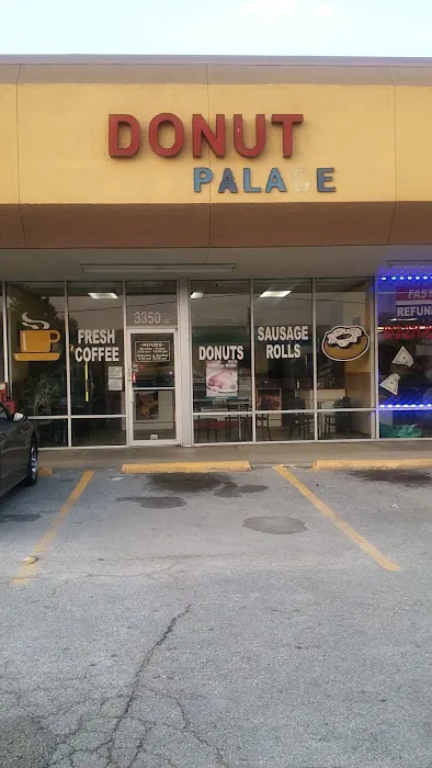 Donut Palace Picture 7