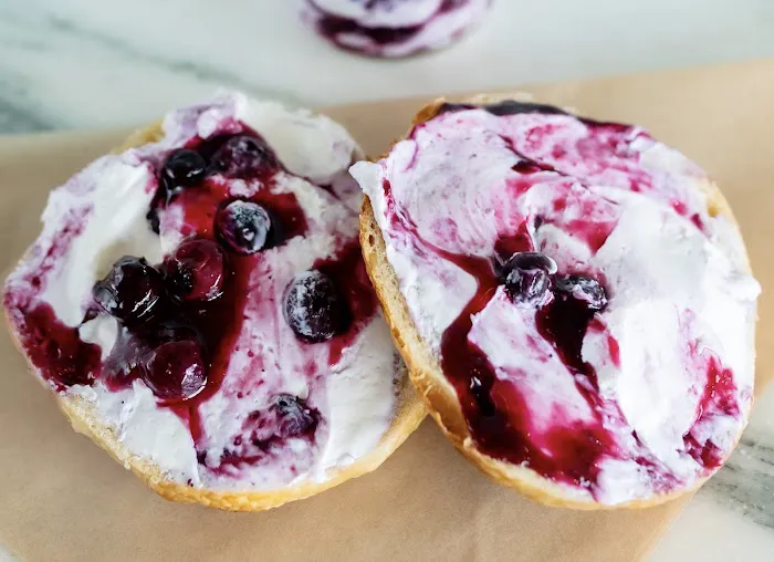 Amazing Donuts Bakery Picture 2