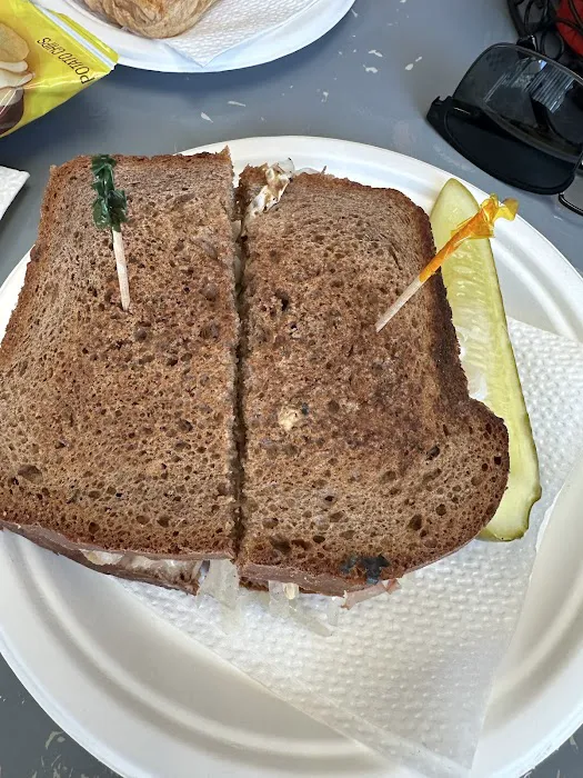 Ogi's European Bakery and Deli - Healthy Homemade Sandwiches, Cakes, Meals Picture 1
