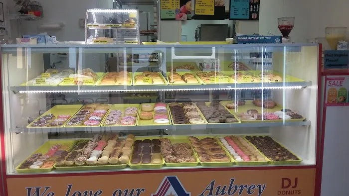 D J Donuts Picture 3