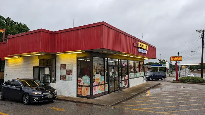 Bedford Hello Donuts Picture 10