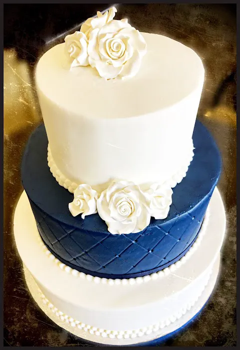 Claudia's Cakes Picture 4