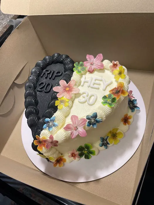 10th Realm Creations Bakery LLC Picture 5