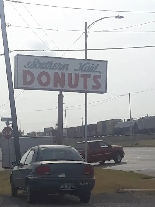 Southern Maid Donuts Picture 1