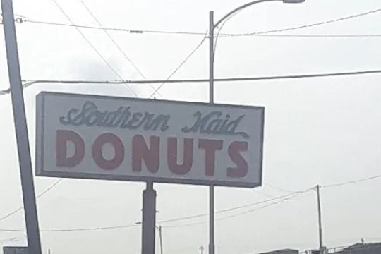 Southern Maid Donuts